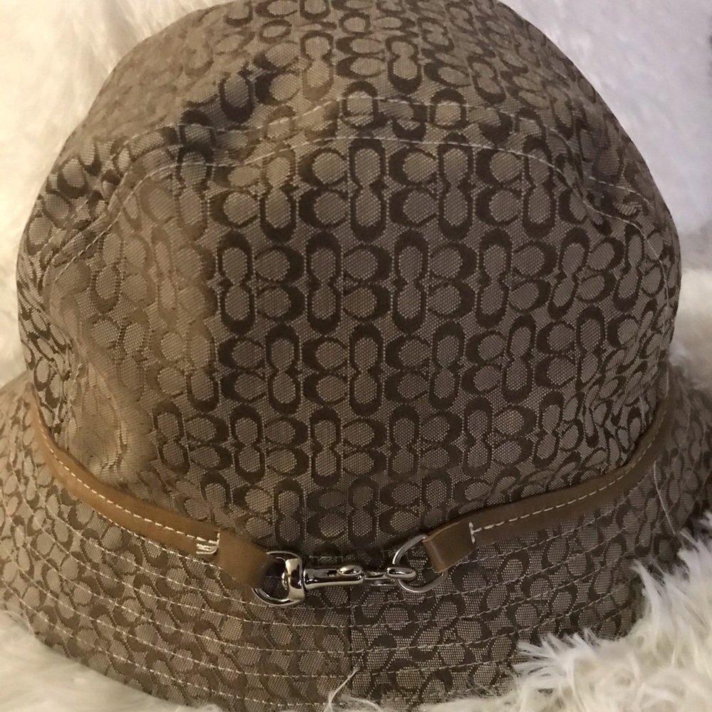 Coach hat